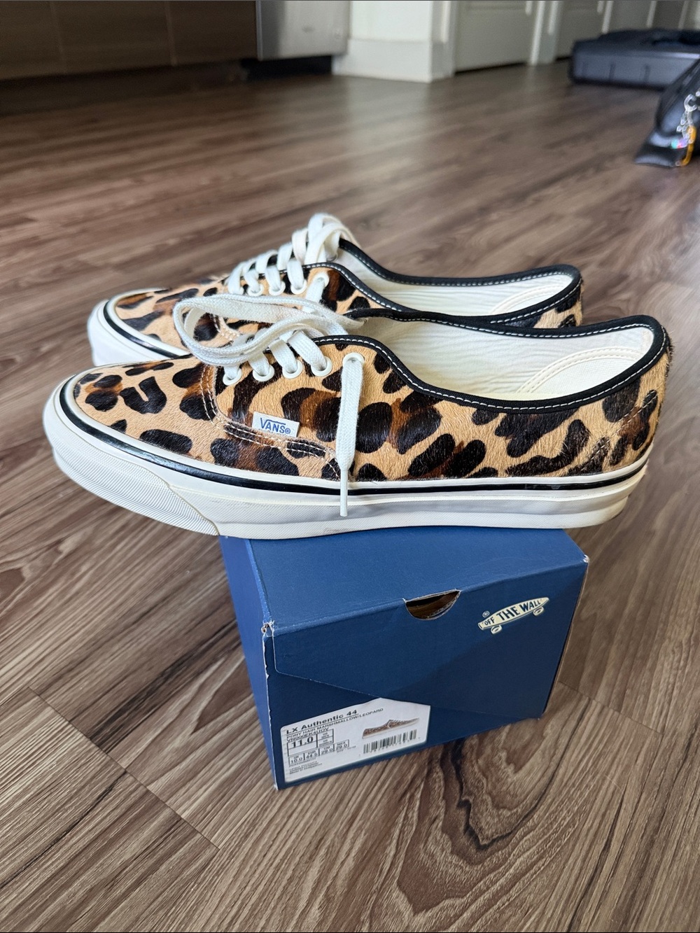 Vans Leopard Print Authentic 44